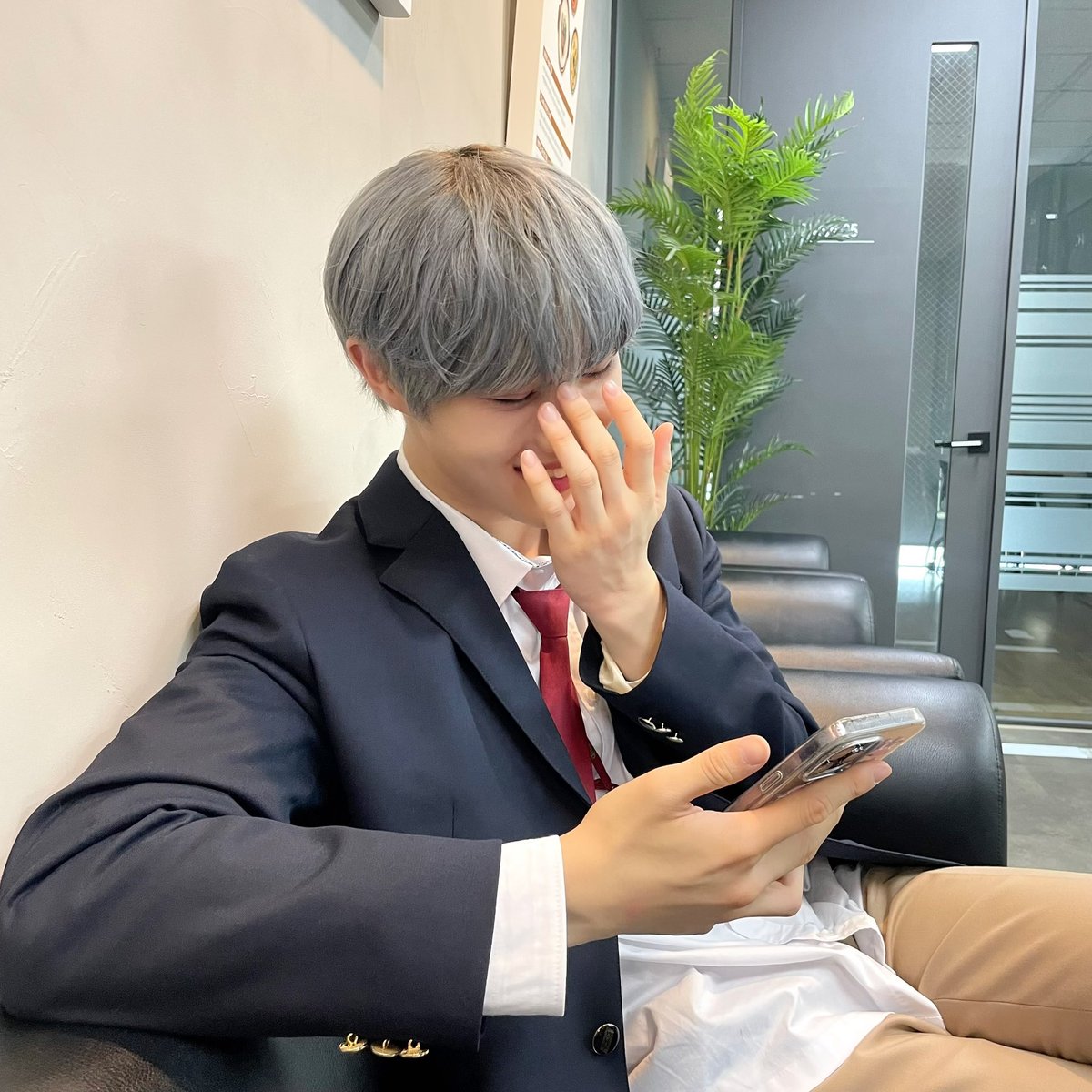아 진짜 저요,저요,저요 저요 제발 저요 제가 아니면 안돼요 제발 저요 오직 이 날을 위해서 지금까지 살아왔어요 제발 제가 된다면 죽어도 여한이 없어요 제발 저요저요 저요 저요 제발 저요 저는 저요밖에 모르는 저요에요 저요저요 제발 저요 제가 된다면 이 순간을 캡쳐해 대대손손 물려줄거에요