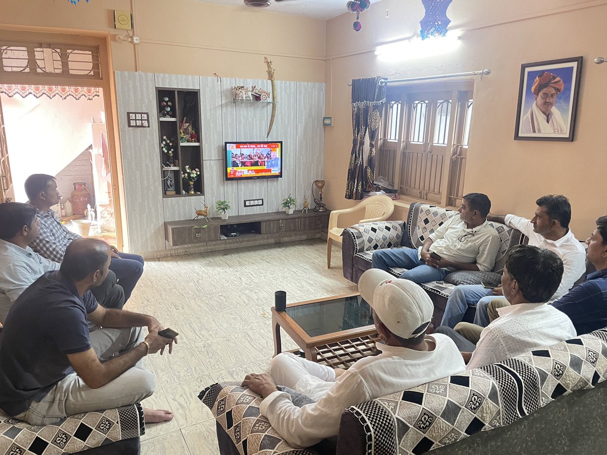 navdeepdodia's tweet photo. દેશના જનપ્રિય પ્રધાનમંત્રી માન.શ્રી@narendramodi સાહેબનો ‘મન કી બાત’ કાયઁક્રમ આજ રોજ મારા વતન @કોચાડા ખાતે નિહાળ્યો..#MannKiBaat 
@BJP4Gujarat @AmitShah @Bhupendrapbjp @CRPaatil @pradipsinhbjp @ChaudhryShankar @HarshadGiriBJP https://t.co/c1aunBXagH