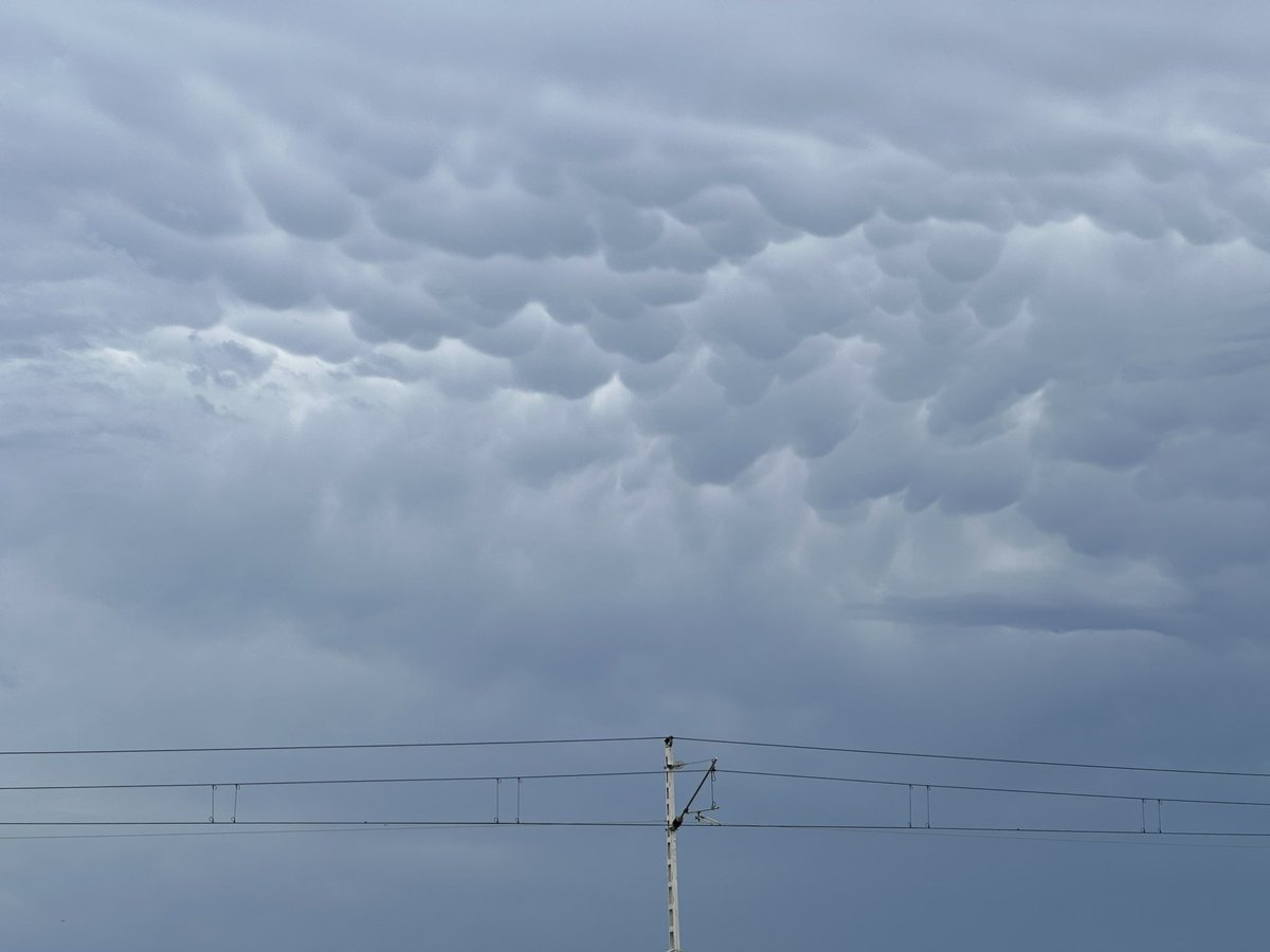 TaxiFtePiedra's tweet image. Nubes que presagian tormenta en #FuenteDePiedra