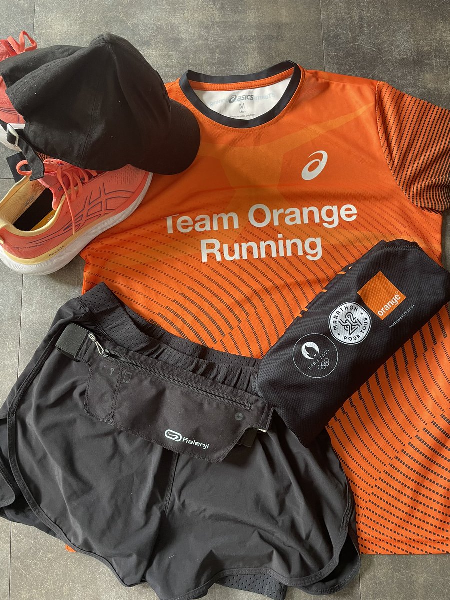 4 999 et moi…
Que de belles émotions partagées hier avec les collègues <a href="/OrangeNormandie/">OrangeNormandie</a> pour la #OrangeNightRun 🧡 
Merci <a href="/Cheydema/">Christel Heydemann</a> <a href="/orange/">Orange</a> de nous faire des moments si exceptionnels #LifeAtOrange #OrangePasseurdEmotions 

Pssst : pas de dossards pour nous 🥹 #MarathonPourTous