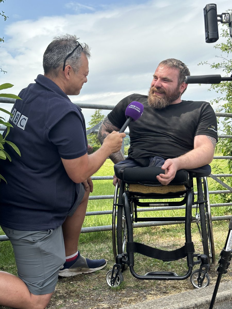 Shuttsie's tweet image. 10am @BBCShropshire Top 5 @mickeybushell reflects on walking up the Wrekin on his hands. Sunday Kitchen #food chat Odd Pals in Wellington. 12pm #Gardening Margaret Thrower. Lastest from Maggie’s Gabriella @HarperAdamsUni 96fm DAB 📻 BBC Sounds click: bbc.co.uk/programmes/p0f…