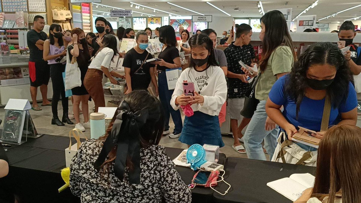alex on Twitter "RT irshwndy Booksigning earlier at National Book