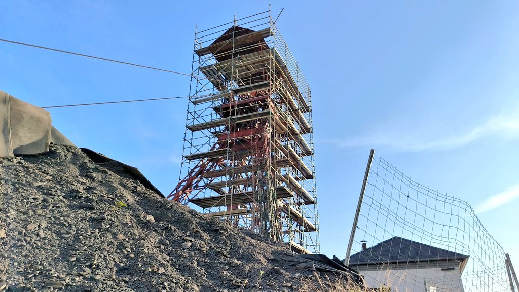 ¿Sabías que la Cuenca de Fabero ha sido declarada BIC con categoría de Conjunto Etnológico? Comprende seis elementos principales: Pozo Viejo, Pozo Julia, Mina Negrín, Mina Alicia, Poblado de Diego Pérez y Líneas de Baldes #paisajes24