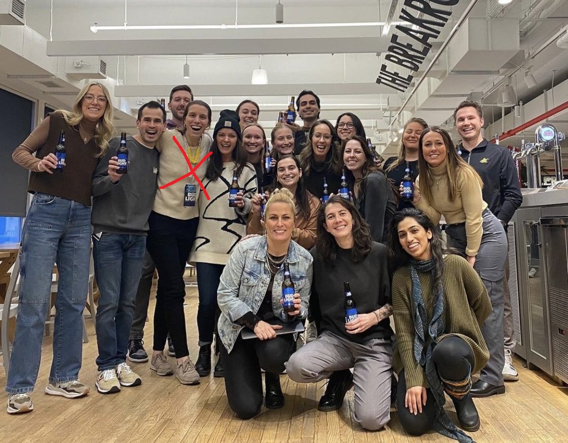 Michael_Hart45's tweet photo. #Budlight #Heinerscheid Marketing Team.
"First female to lead (kill off) the largest (not anymore) beer brand in the industry" https://t.co/D64I1QWQKc