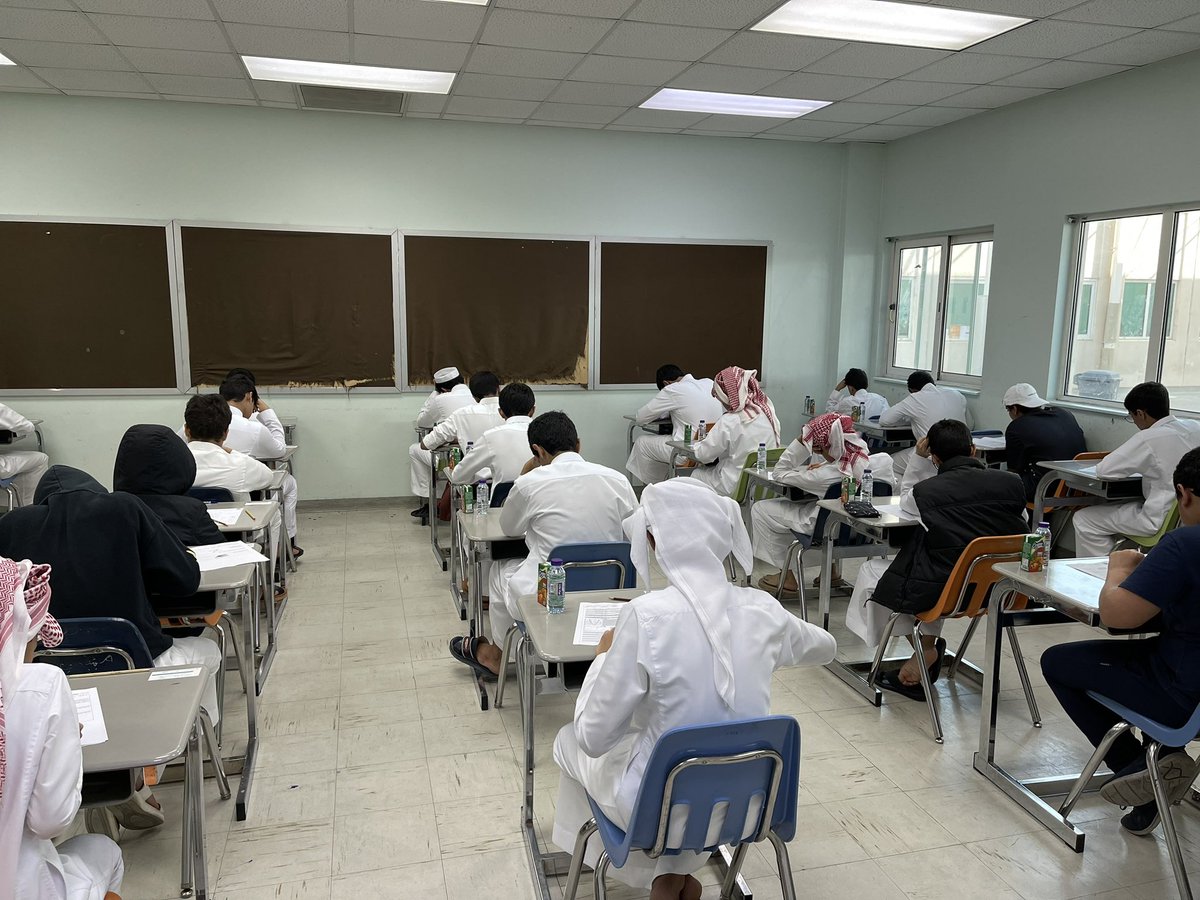 AlryhanSchool's tweet photo. ثم انطلاق الاختبارات النهائية ابتداءً من اختبار مادة الرياضيات لهذا اليوم، سائلين الله لهم التوفيق والسداد. https://t.co/7Fz2O4DpvE