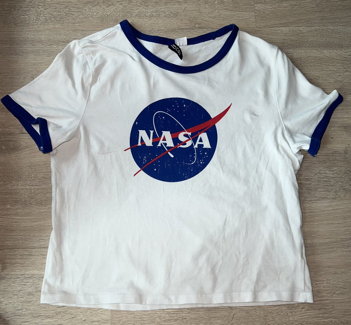 melucklove's tweet photo. ส่งต่อ เสื้อ h&amp;m nasa 🌎🌌
size l ✨
ราคา 80 บาท + ส่งฟรี 📦
สนใจ dm ขอดูรูปเพิ่มเติมได้นะคะ

#ส่งต่อ #ส่งต่อhm #ส่งต่อเสื้อผ้า #ส่งต่อเสื้อผ้ามือ2 #ส่งต่อเสื้อผ้ามือสอง #ส่งต่อเสื้อผ้ามือสองราคาถูก #ส่งต่อเสื้อผ้ามือสองสภาพดี https://t.co/yPACHndb0s