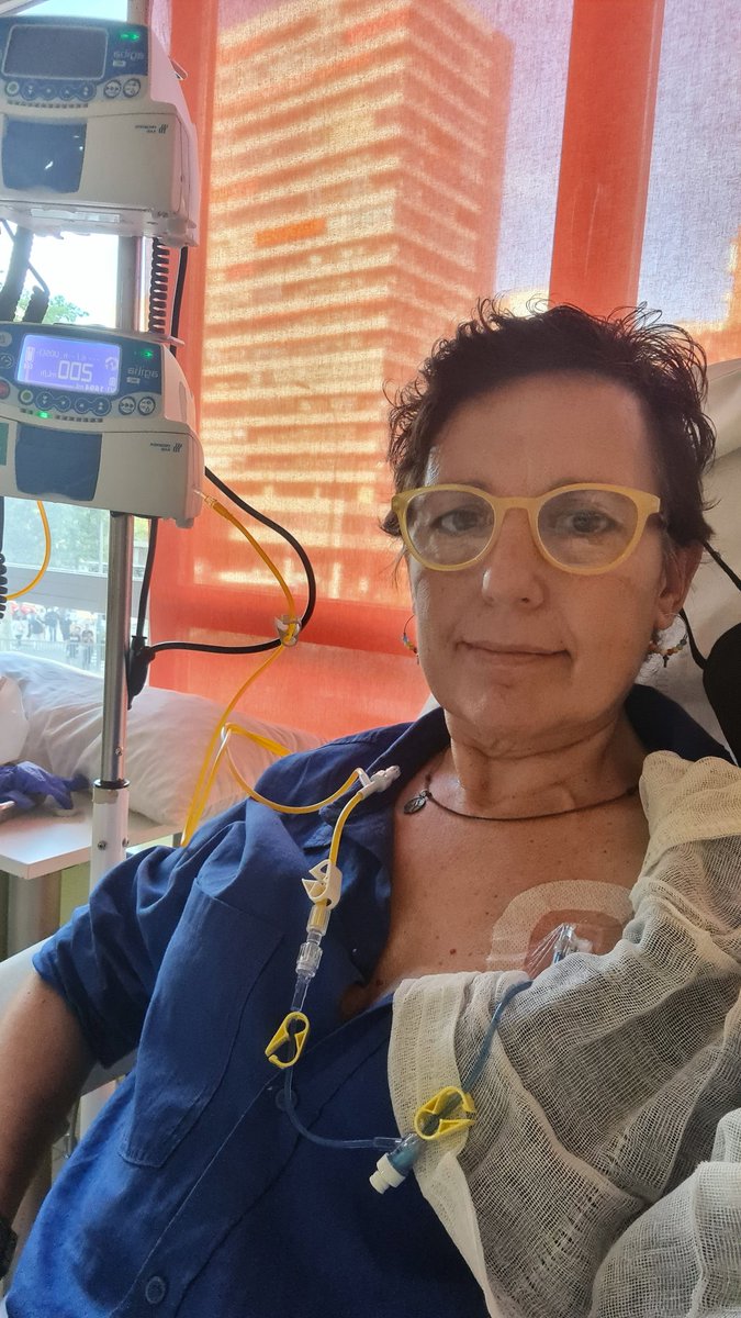 Inma_er's tweet photo. #sesión108 los tratamientos para el #cáncerdepulmón rompen mi rutina, pero entre sesión y sesión puedo dedicarme a ayudar a los demás. Desde @AEACaP tengo el altavoz y los medios para poder lograrlo y "hacer de mi vida con alegría y humildad un acto permanente de servicio" V.Q.S. https://t.co/Ts1q7CEKPo
