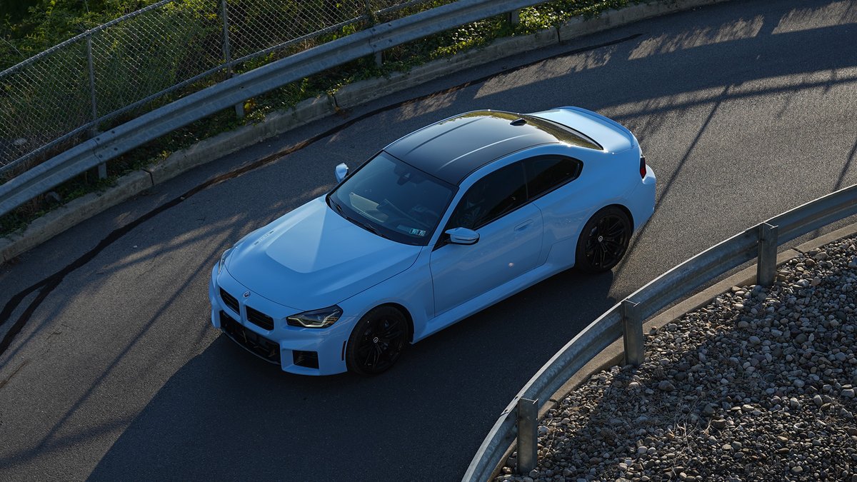 BMW's tweet image. #BMWRepost IG: m2mandi 📸 stafford.media 
Just me, you and the road 💙
#THEM2
__
The BMW M2: Fuel consumption/100km, CO2 emission/km comb.: 10.2–9.6 l, 230–218 g. According to WLTP, b.mw/Further_Info.