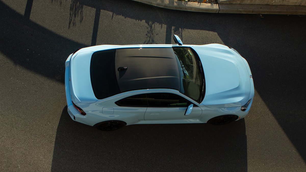 BMW's tweet image. #BMWRepost IG: m2mandi 📸 stafford.media 
Just me, you and the road 💙
#THEM2
__
The BMW M2: Fuel consumption/100km, CO2 emission/km comb.: 10.2–9.6 l, 230–218 g. According to WLTP, b.mw/Further_Info.