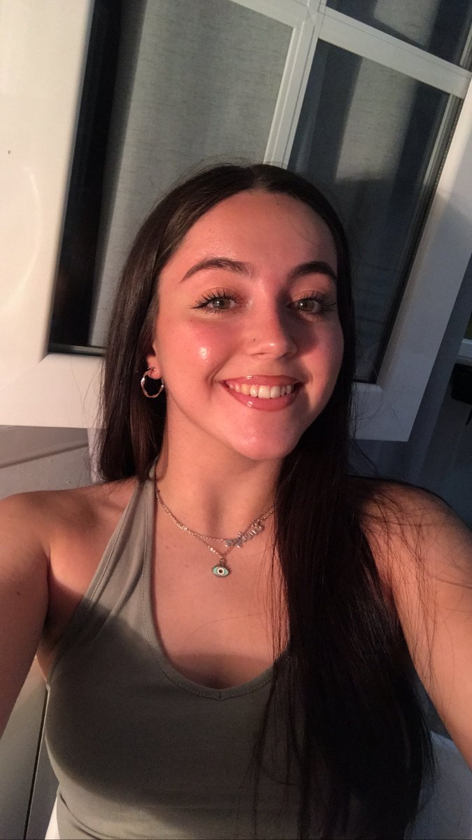 Evelyn tweet media