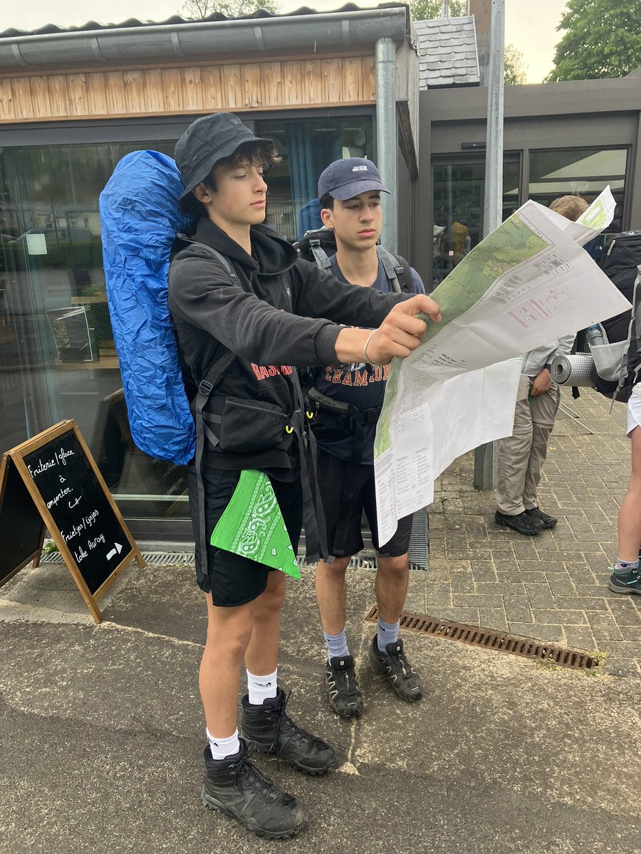 Erin Orens (@earthtoe) on Twitter photo Route checks before heading off… for the assessed bronze <a href="/intaward/">International Award</a> hike. <a href="/ISB_MS/">ISB Middle School</a> #mslearns #outdooreducation Route checks before heading off… for the assessed bronze <a href="/intaward/">International Award</a> hike. <a href="/ISB_MS/">ISB Middle School</a> #mslearns #outdooreducation