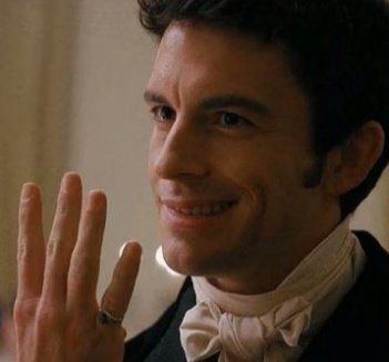 pretty gf      🤝       obsessed bf