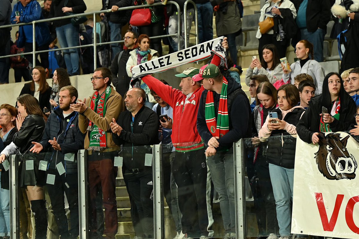 _CSSA's tweet image. 𝗝𝗼𝘆𝗲𝘂𝘀𝗲 𝗳𝗲̂𝘁𝗲 𝗮̀ 𝘁𝗼𝘂𝘀 𝗹𝗲𝘀 𝗽𝗮𝗽𝗮𝘀 ! 😁💚❤️

#Fêtedespères