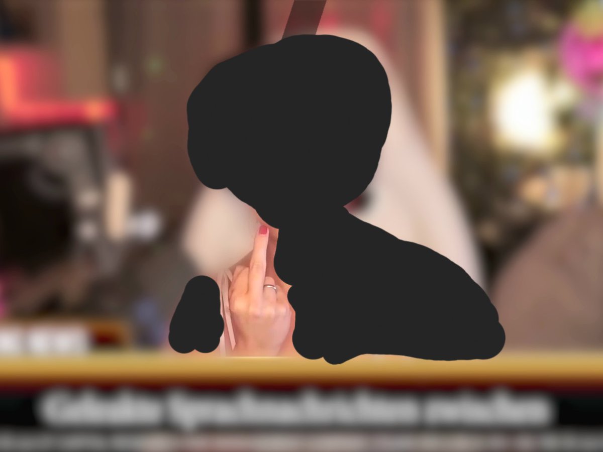 Huch,  was passiert denn hier? Wer ist diese Person, die sich so frevelhaft verhält? Die Auflösung erfahrt ihr heute abend um 19 Uhr auf unserem YouTube Kanal "TwitchTastic"! youtube.com/@TwitchTastic
#Twitch #Clips #lustig