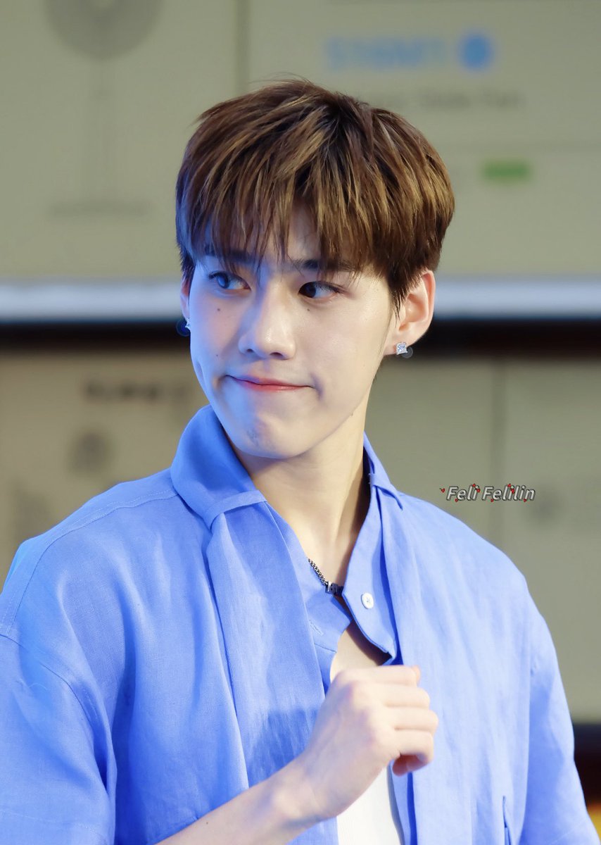 Cutie มากสุบ

#ShowertoShowerxLotus
#ShowertoShowerxPPkrit
#ppkritt