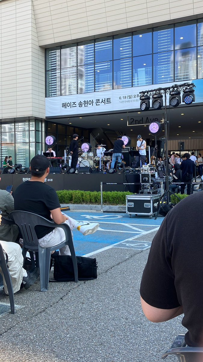 chuuseon1's tweet photo. ITS TIME TO SEE HEIZE OMG https://t.co/PuuOy0WiqB