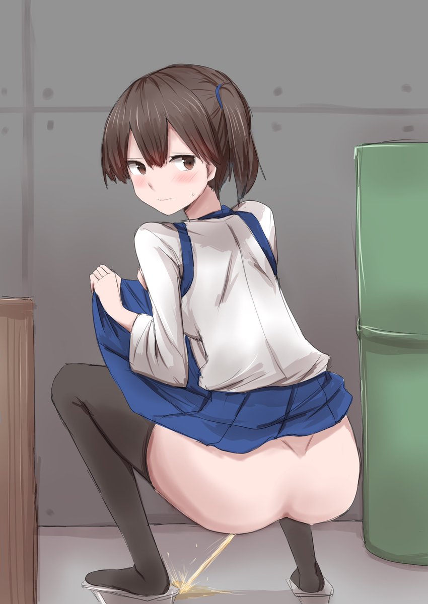 お題の物陰でお小水ぶちまけちゃう加賀さんです。 