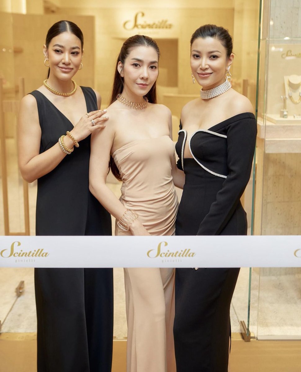 tapitta's tweet image. Big congratulations on the reopening of @scintilla_gioielli, Italian finest jewelry. Thank you for having me @pam.sareenaa