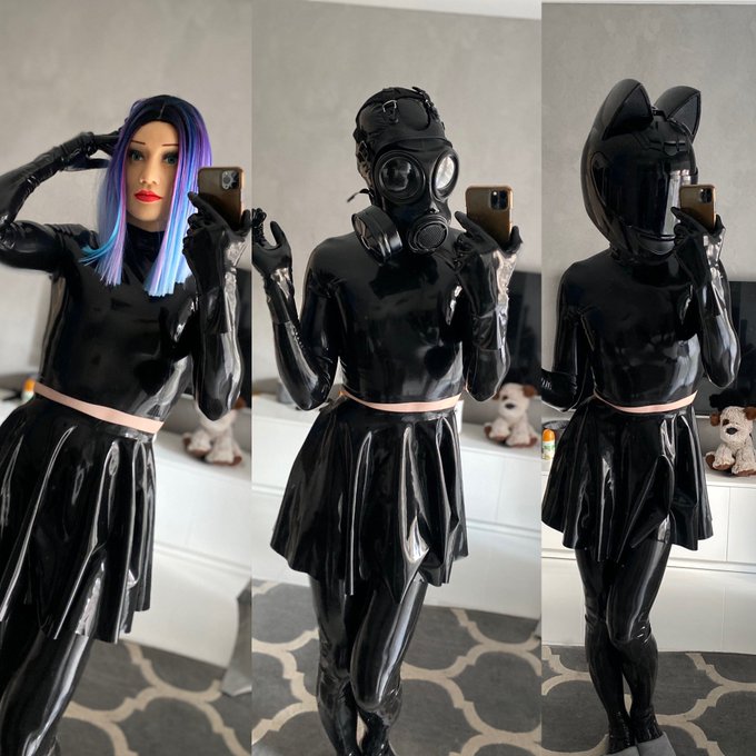 Which &ldquo;form&rdquo; do you like more? https://t.co/45b0Jibfe9<a href="/tag/latex"class="tags"><span>#latex</span></a>