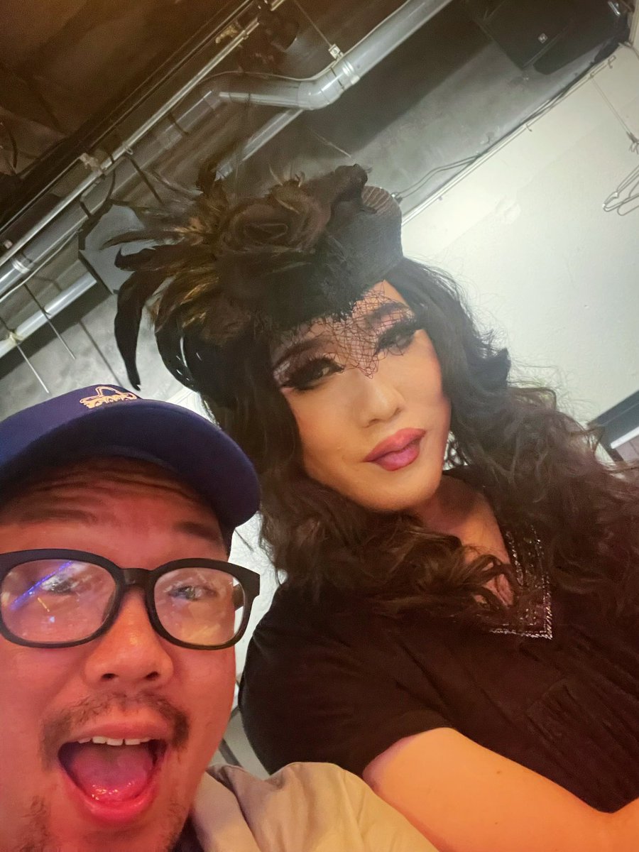 justippei's tweet photo. One Drink with JUJU in Osaka last night….
っんなわけ!
#千の仮面を持つ女装 #女装界のコロッケ
#RobinEMcQueen @robinemcqueen
#DoWithCafe @dowithcafeosaka https://t.co/N5wFfjlx91