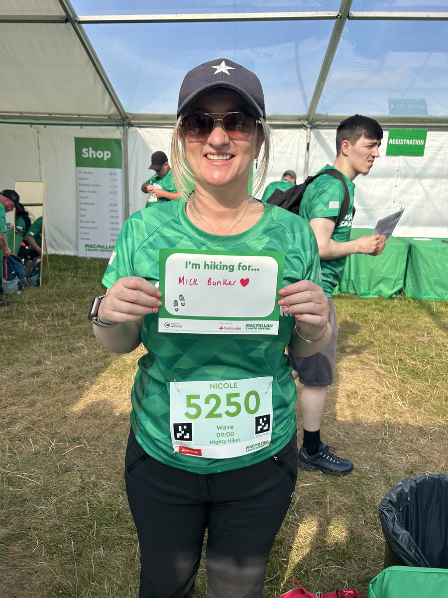 Absolutely privileged to be walking for MacMillan with these fantastic ladies @GMhousing @macmillancancer @charlie_MSV @alisonhanily