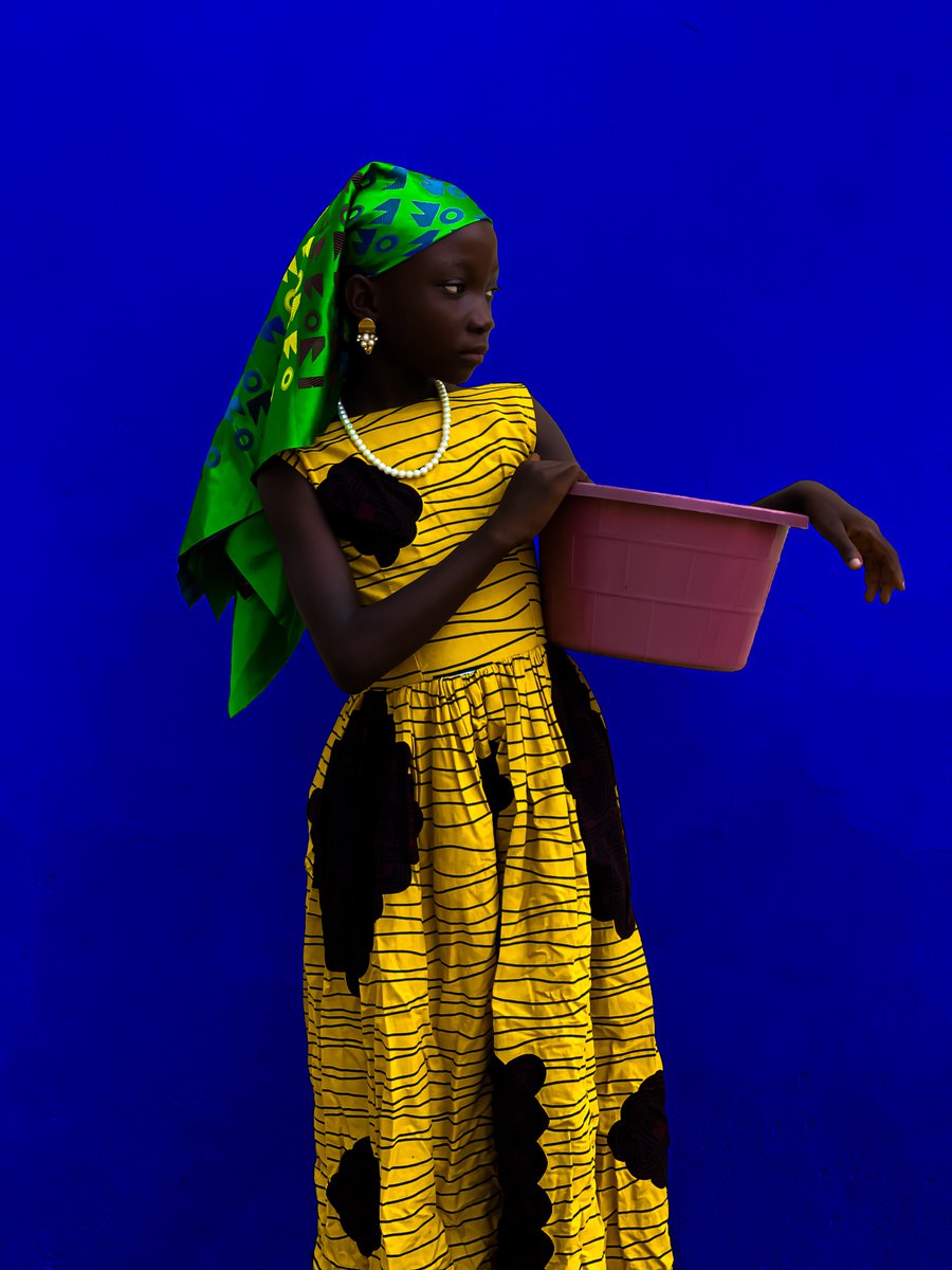 Sarfo Emmanuel Annor (21yo!) from Ghana, The Bridge Gallery, Photo Basel 😊 #contemporaryart #photocollection #photoexhibition #artforsale #PhotoBasel #basel #photography #photographyart #photographyexhibition #ArtBasel #art #artcollector #artexhibition #africanphotography