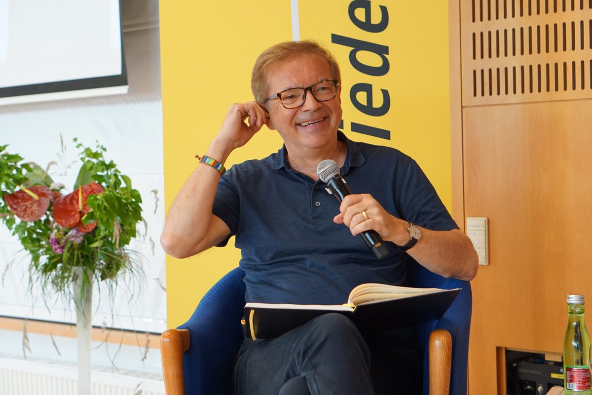 friedensbuero's tweet image. Unsere Tagung "Gespalten? #Polarisierung und gesellschaftlicher Zusammenhalt" in @StVirgilSbg Salzburg ist am Freitag zu Ende gegangen.
Vielen Dank an Referent*innen, Mitveranstalter*innen, Unterstützer*innen & Teilnehmer*innen für den hochinteressanten Austausch!