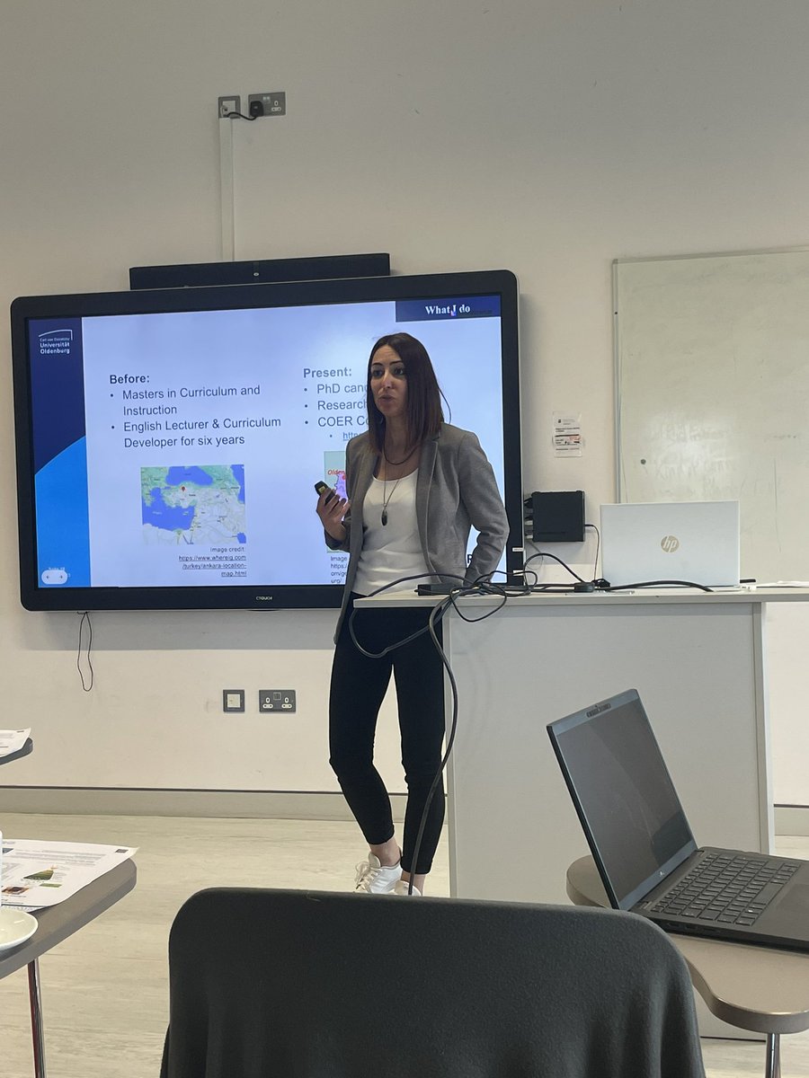 The #EDEN2023 PhD Symposium is currently underway with <a href="/Zawacki_Richter/">Olaf Zawacki-Richter</a>, <a href="/misc_nerd/">Dr Mel Bond MCCT</a> and <a href="/Berrinbc1/">Berrin Cefa</a> talking about #Systematic Reviews.