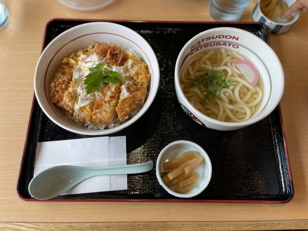 lunch0112's tweet photo. 2023/6/18 かつさと
かつ丼うどんセット(869円) https://t.co/SVU31QWVjd
