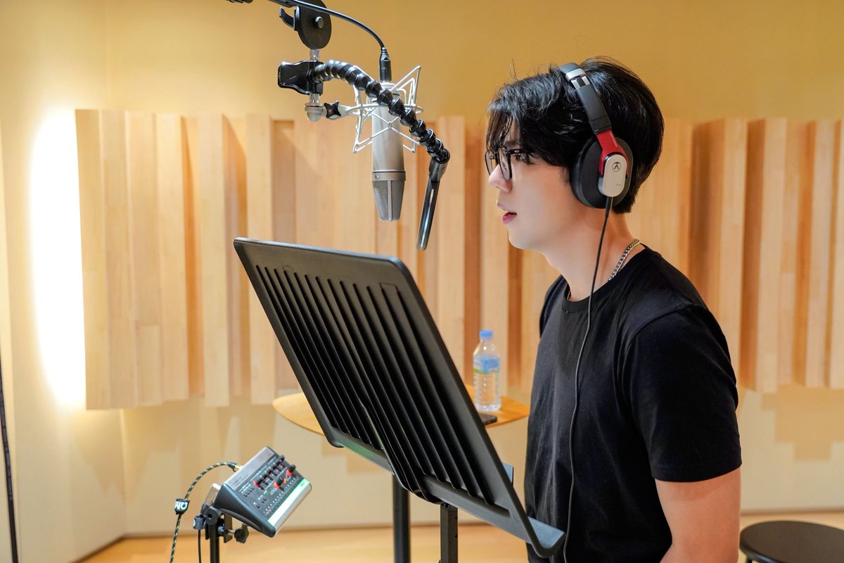 PLT_twt's tweet photo. JTBC <킹더랜드> OST Part.1
‘Gaho - Yellow Light’
2023.06.18 6PM(KST) Released

Recording Behind The Scenes

🎧 https://t.co/075g80vLK8

#가호 #Gaho
#KingtheLand #OST #YellowLight #이준호 #임윤아
#PlanetariumRecords #PLT https://t.co/h34WV8K7jI