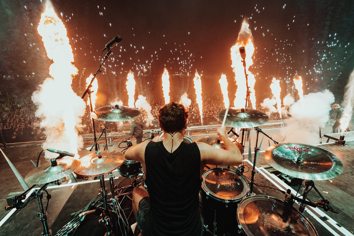 parkwayofficial's tweet image. Belgium, that was hands down one of the best shows we’ve ever played. A heartfelt thank you to every single one of you, @GraspopMetal 🇧🇪

📷 @LucasEnglund