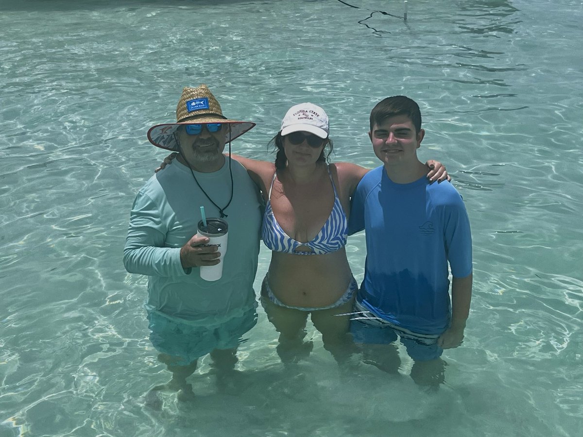 Kelly Mills Burke tweet media