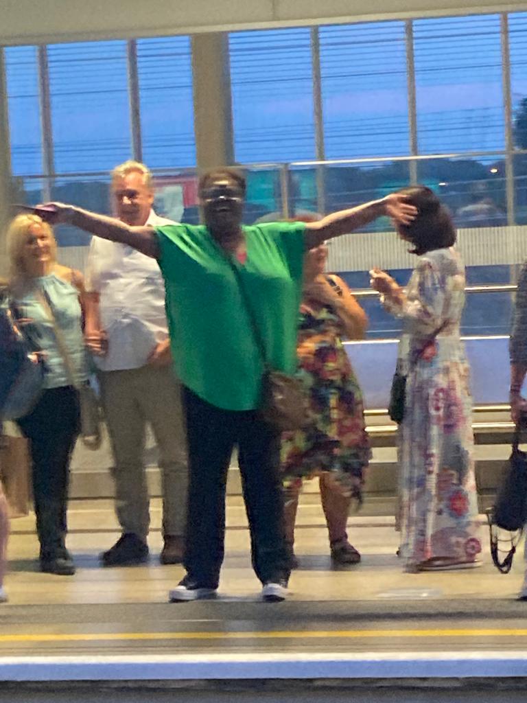 Diane Weir tweet media