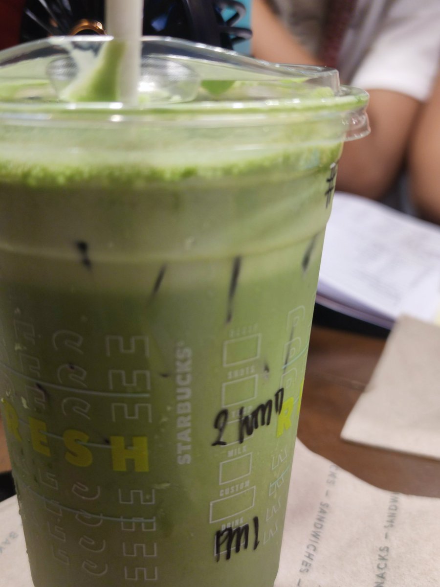 alistdy's tweet image. Taking a pic of my matcha while busy sila mag review