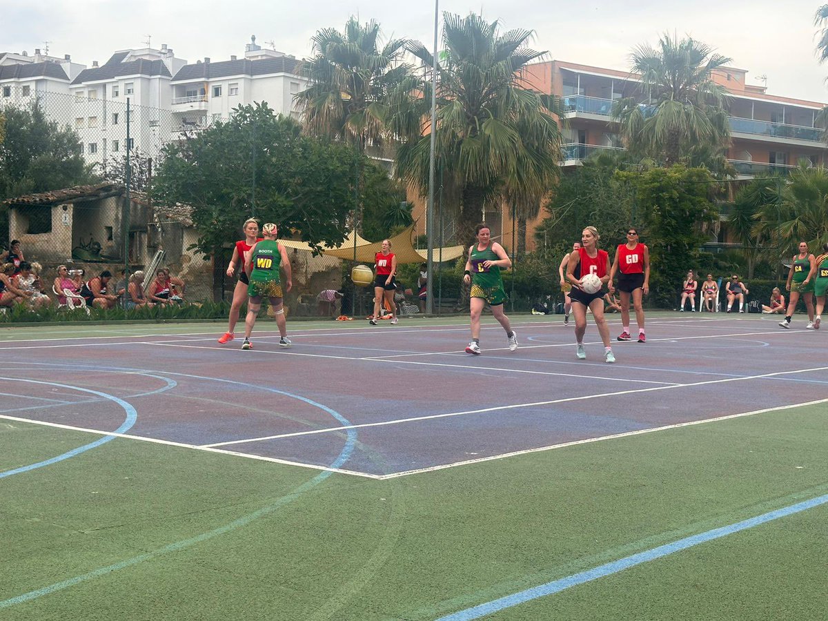 NetballSwp's tweet image. Another draw against Midget Gems. 
6 all 🏐🌼