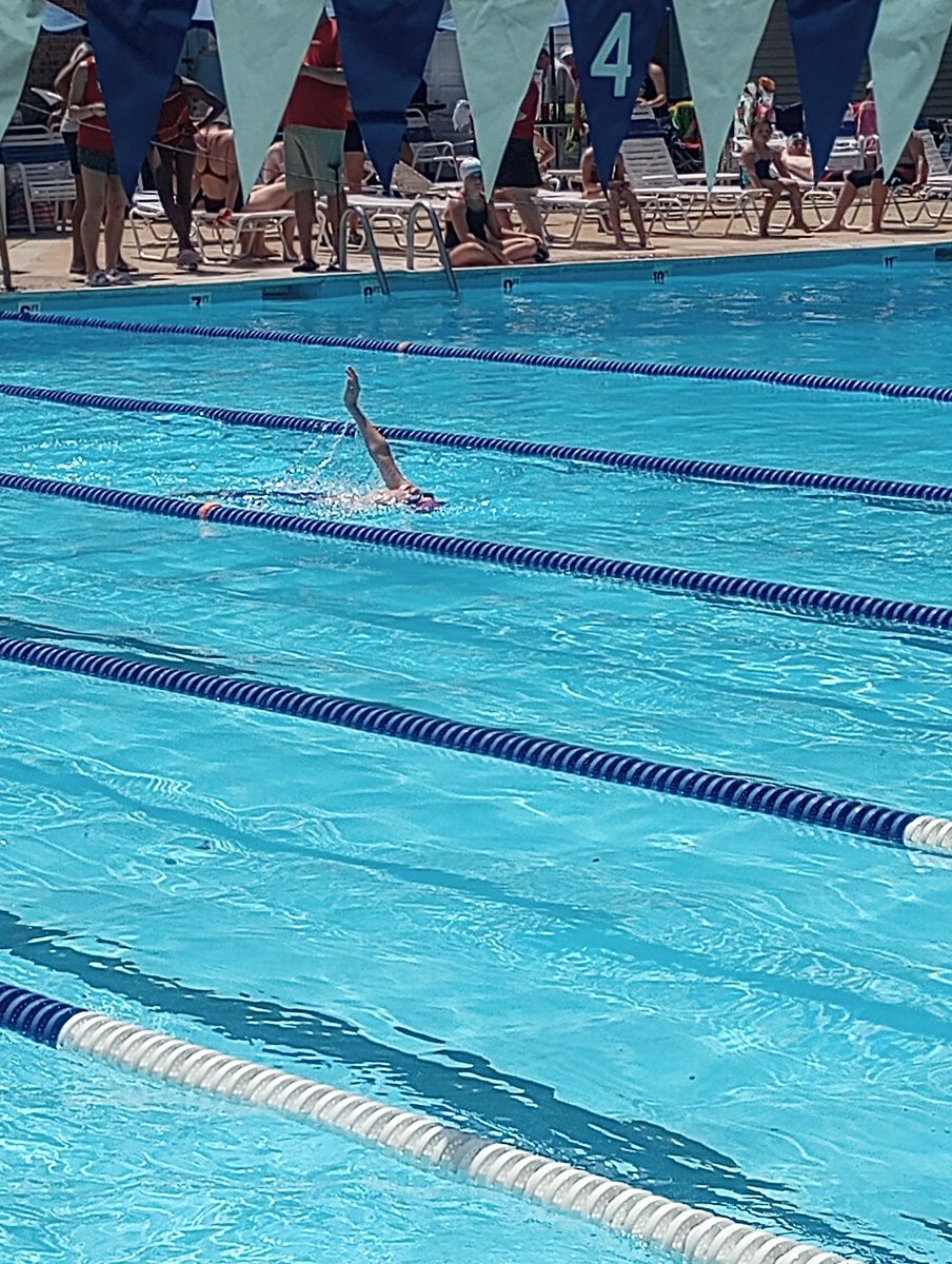tallent21's tweet photo. First time off the board and First swim meet of the season! 

#marlinclub
#jumper
#swimming https://t.co/aAJuUBhV18