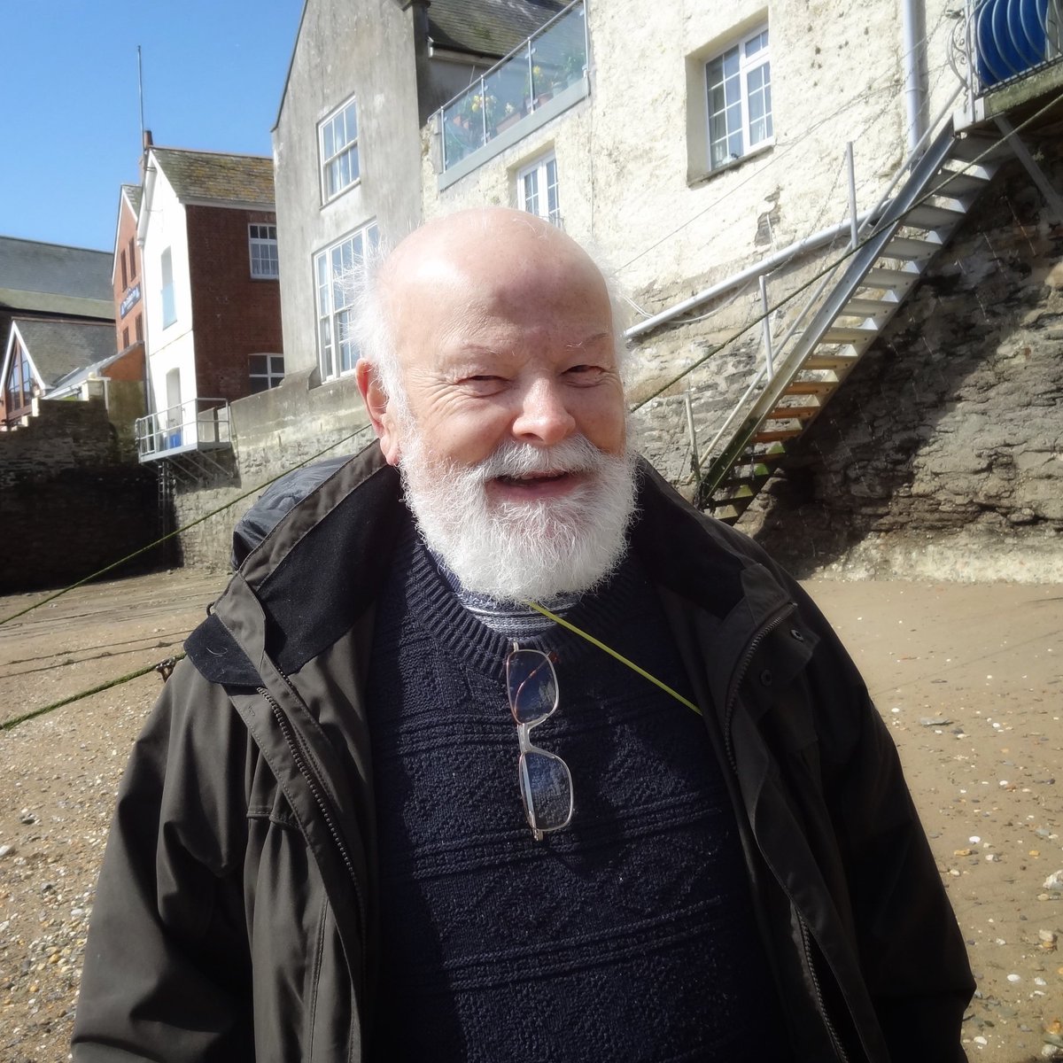 Pater
#365in2023 
#365in2023dailyprompt
Here’s one of my Father-in-law in one of his favourite places. Low tide, Fowey