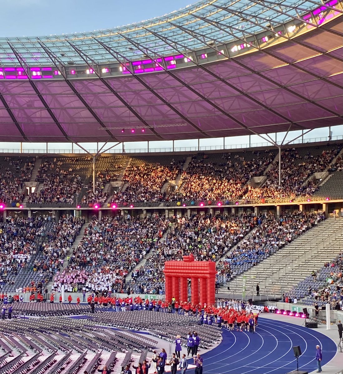 Memorable evening @Oly_Berlin for the #OpeningCeremony @SOWG_Berlin2023, cheering on all the athletes, with a special shout out to #TeamCanada as they proudly entered the stadium.

#Berlin2023 #UnbeatableTogether 
#ChooseToInclude #ChoisirDInclure
#GoCanadaGo #AllezLeCanada 🇨🇦