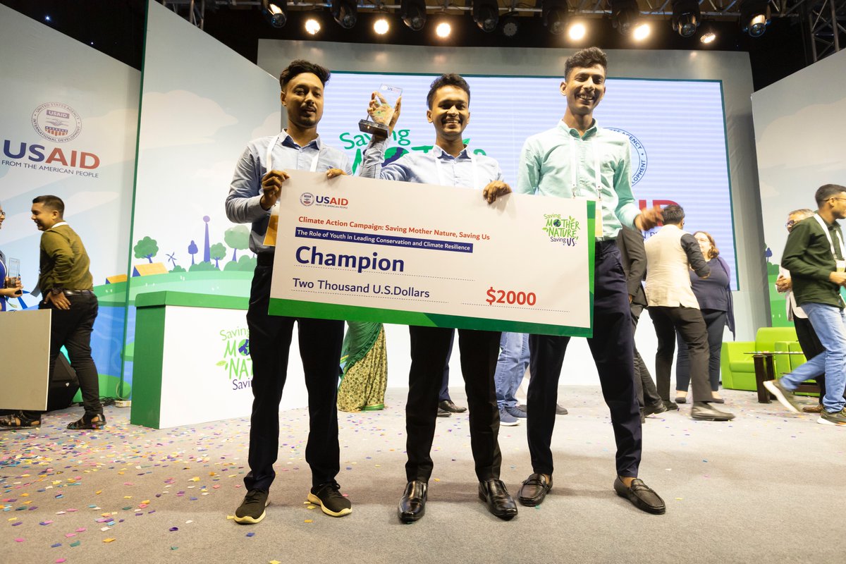 Congratulations to the Sharub youth environment team for winning @USAID “Saving Mother Nature, Saving Us” climate action program competition for their innovative idea to provide safe, saline-free drinking water in remote areas of Satkhira.
🌍🌱🌳🫧
2/4