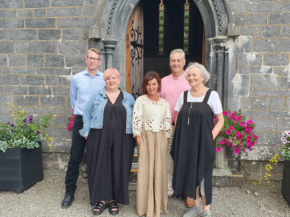 Our Summer Poetry Salon was one week ago already, what a gorgeous evening it was! Our sincere thanks our poets and to everyone who joined us! @nathanael_o @artosuilleabh @aislingtkeogh #poetry #poetrylovers