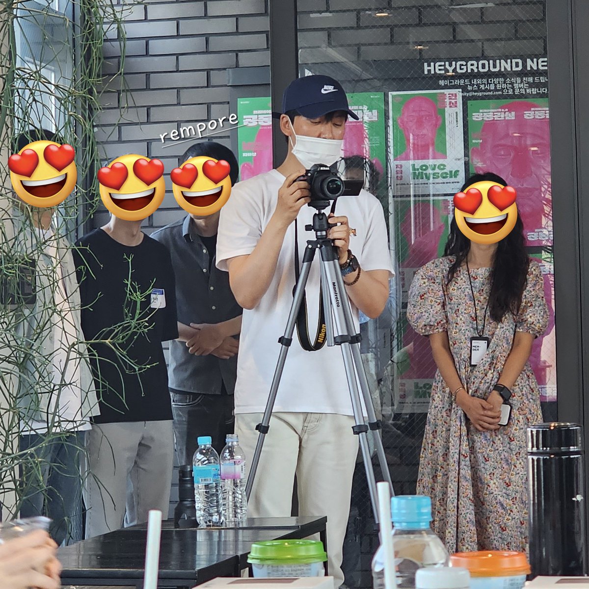 innchan123's tweet photo. CEO Kim Namgil's surprise visit and autograph || Gilstory Creative Lab 2.0 Offline
"Stay healthy and happy"
- Kim Nam Gil 
https://t.co/SjA24nsP7O https://t.co/GZCTuFeBa1