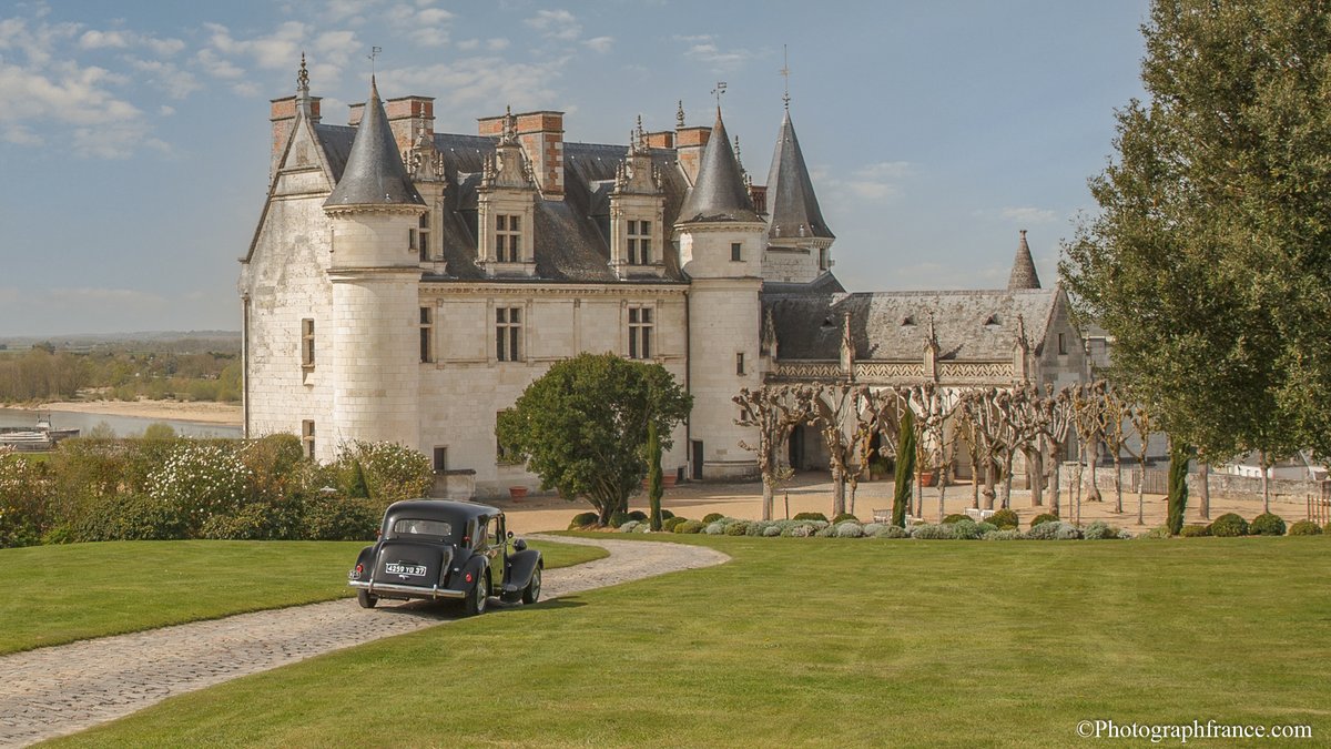 🇫🇷 Suivez-nous pour voir plus d'images du Val de Loire.
🇬🇧 Follow us to see more images from the Loire Valley.

#Photography #Photographie #攝影 #写真 #Amboise #Touraine #IndreetLoire #Loire #LoireValley #ValdeLoire #France #FranceMagique