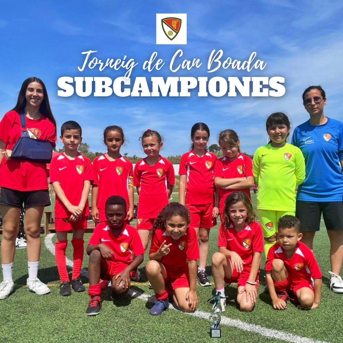 TerrassaFC's tweet image. 👏🏆 El PREBENJAMÍ #futfem del @TerrassaFC, 𝗦𝗨𝗕𝗖𝗔𝗠𝗣𝗜Ó del Torneig de #CanBoada!

😍🫶 Moltes felicitats, noies!

AMUNT #TERRASSA! ❤️🤍