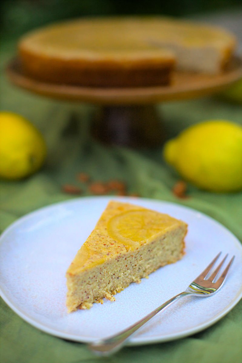 DStaudenmaier's tweet photo. Dieser Zitronen Polenta &amp; Ricotta Kuchen ist ein  zitronig-erfrischender Sommertraum, den du am besten leicht gekühlt  servierst 🥰

https://t.co/MlnPitm27z https://t.co/ijRrdnSYDe