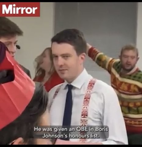 Honourable like fuck he’s a cunt 
#PartygateVideo 
#ToryHQ 
#ToryCriminalsUnfitToGovern 
#partygate 
#ToryTurds