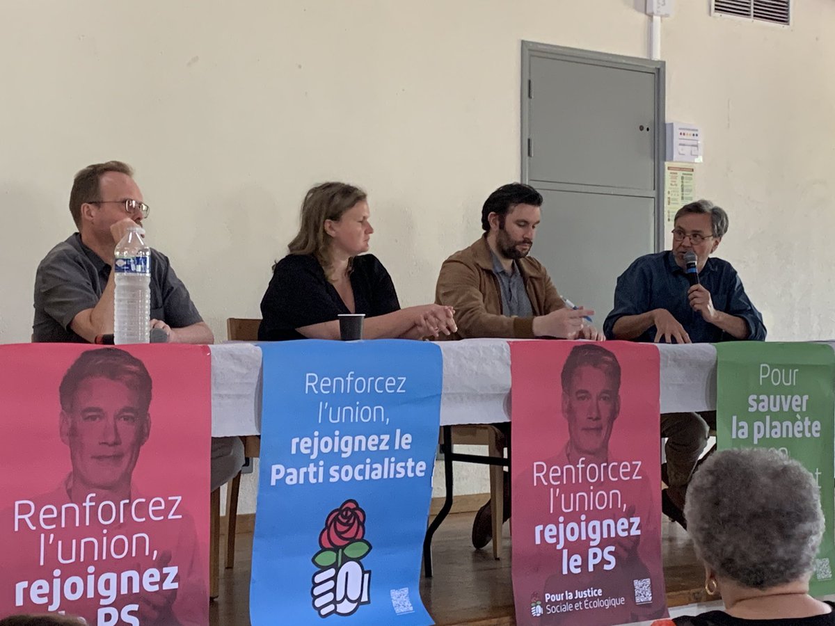 DylanBoutiflat's tweet photo. Merci aux camarades du @ps_essonne de contribuer aux débats des conventions du @partisocialiste #Europe #TempsDesFemmes #RetrouvonsLePeuple oui les socialistes combattent les inégalités en France et en Europe. Nos parlementaires agissent pour protéger  les salariés et la planète https://t.co/mbWLq5TgBr
