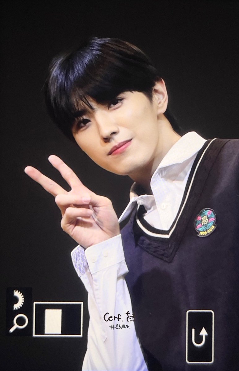 230618 용희선배🥹🫶🏻

#CIX #씨아이엑스 
#용희 #김용희 #YONGHEE #용희봐랏