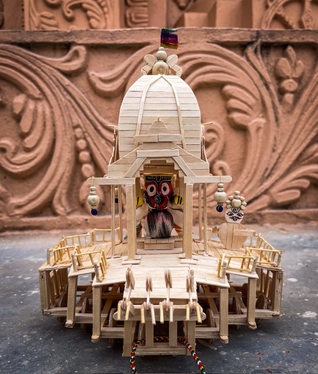 Let's celebrate the glory of jagannath and to destroy evil from the face of the earth.Last year in 2021 I had made a small chariot of the lord Jagannath with the help of icecream sticks and this year i made,the measurements of 8 inches and 9 inches width chariot.
#RathaJatra2023