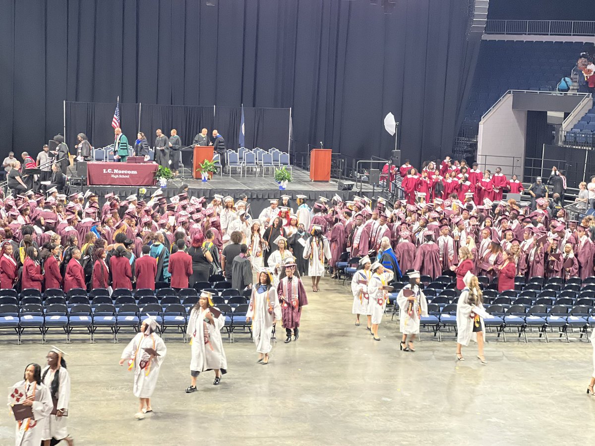 🎈🎊More Graduations, Less Funerals🎊🎈The @ICNorcomHigh graduates  accumulated over $4.6 million in scholarships￼, and had 6 students to graduate with Associates degrees from Tidewater Community College. 
#fromdalehomestocitycouncil
#CaPPSandGowns