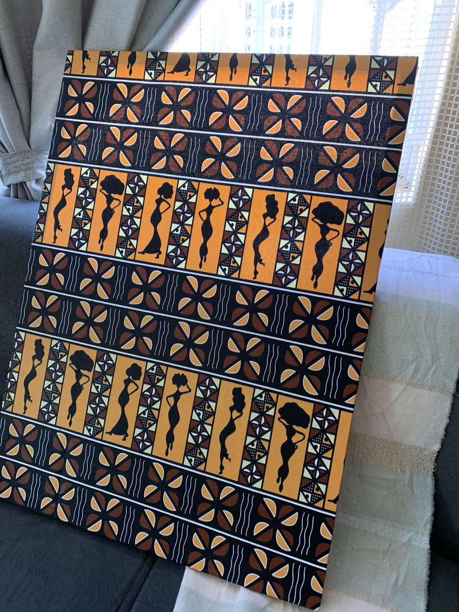 tiolembe's tweet image. I make these wall portraits made out of chitenje material.  

📍Pricing goes with the size of frame(skeleton) you’ve picked. 

📍The one attached its 60cm by 90 only for K20,000

You can press an order on this number
📍0985377785  WhatsApp 
📍0884650168 📞